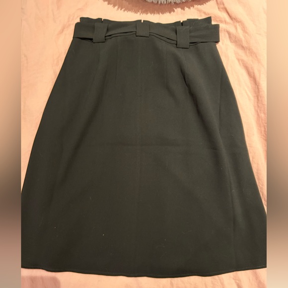 Express, ladies A-line skirt, paper bag waist, size 0, black - Picture 2 of 3